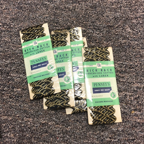 String things - Picture 2 of 3